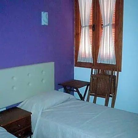 Hotel Heights *
