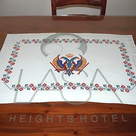 Heights * Lasa